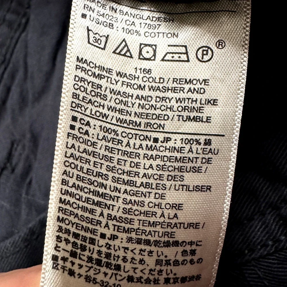 Banana Republic please note